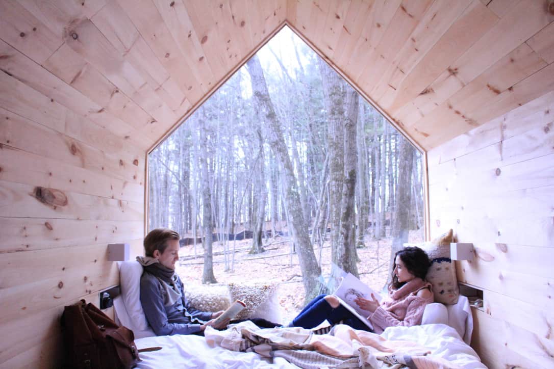 Hébergement insolite petite cabine chalet bois