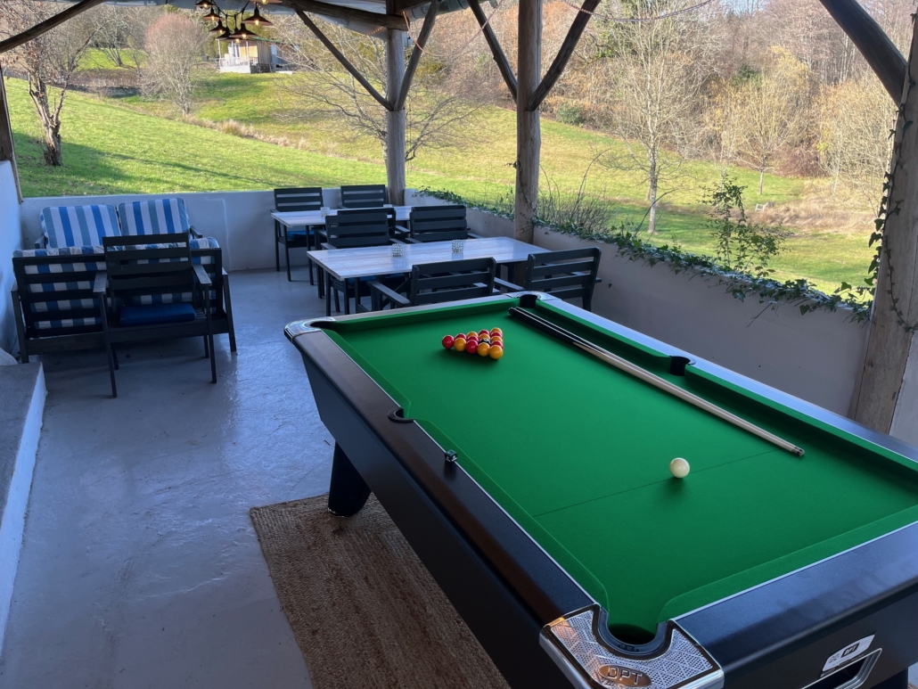 Billard et salle détente en pleine nature