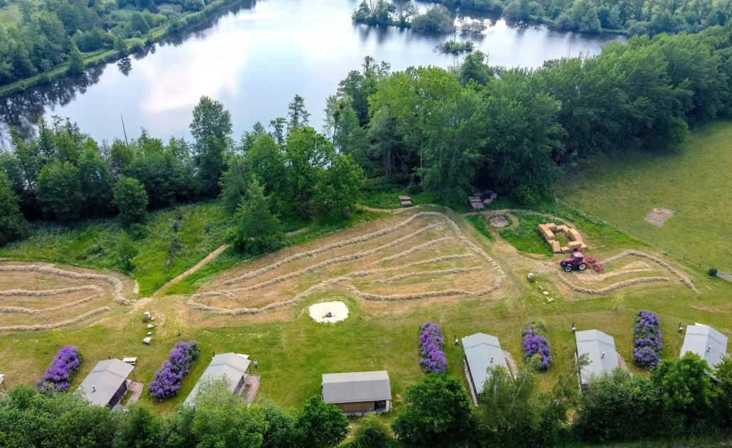 Vue drone de la ferme et des ecolodges